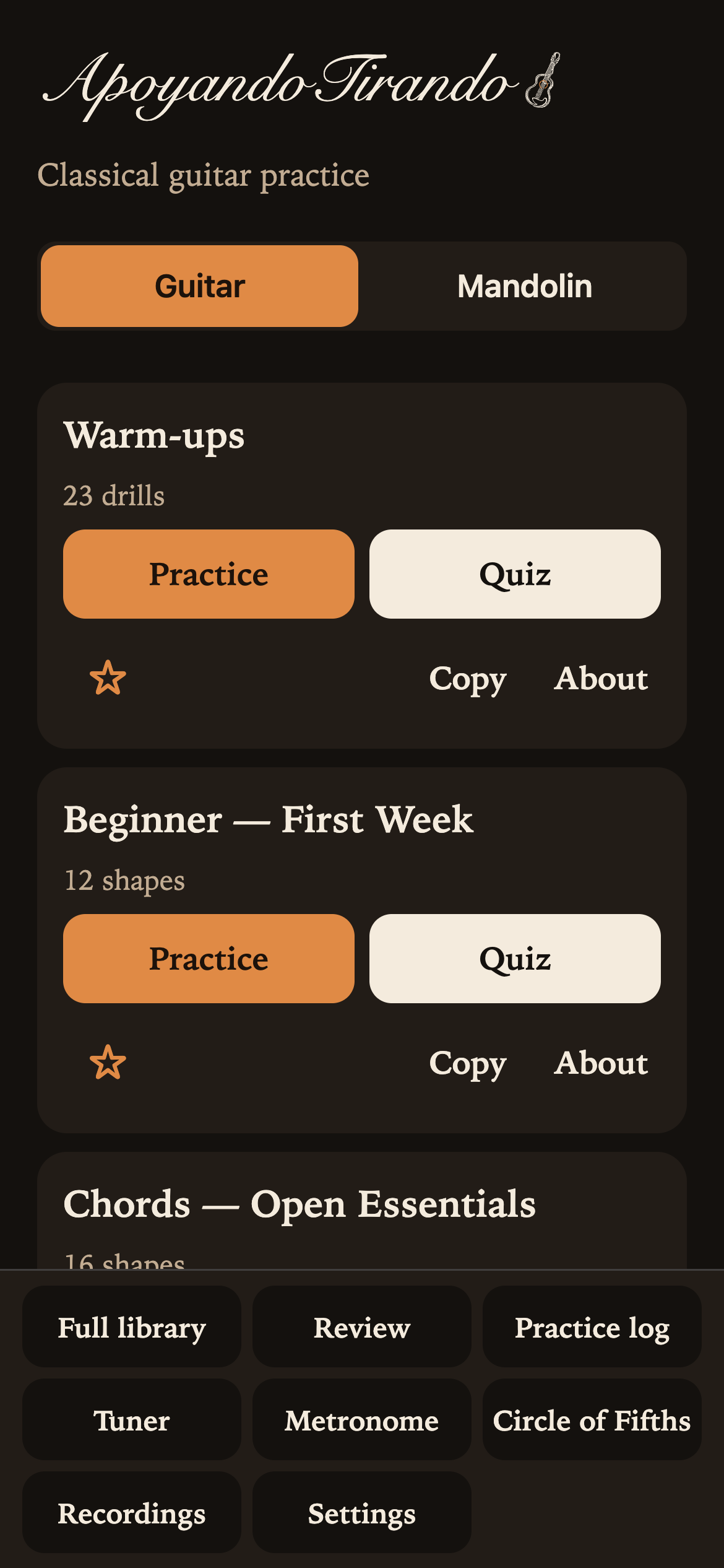 ApoyandoTirando home screen in the Cedar theme, dark: Guitar and Mandolin switch, practice set cards with Practice and Quiz buttons, and the tool bar